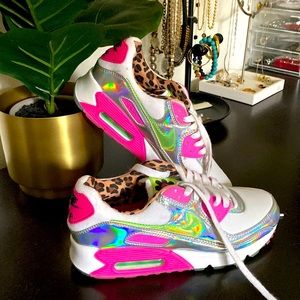 Nike Air size 7 1/2. Barely worn.